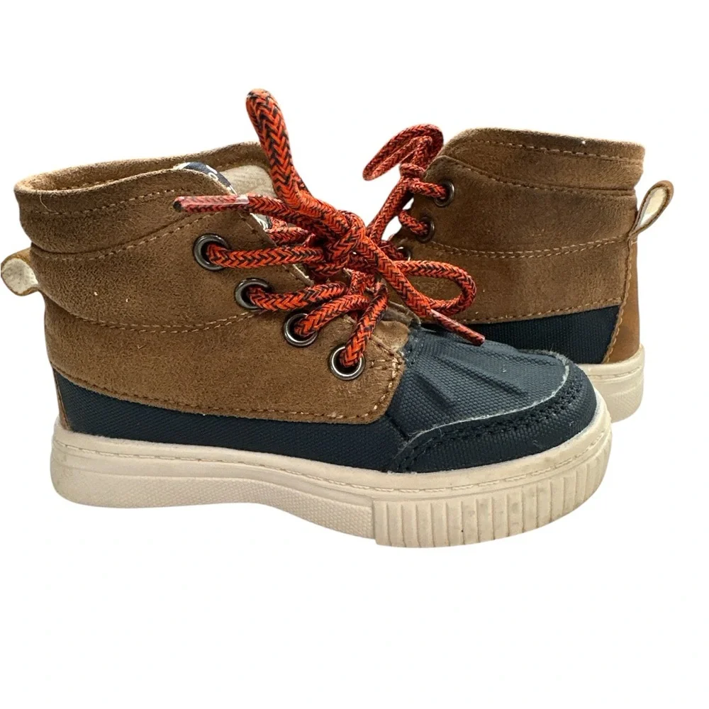 Oshkosh B’gosh Toddler Boy Lace-up Duck Boots Size 6 Used